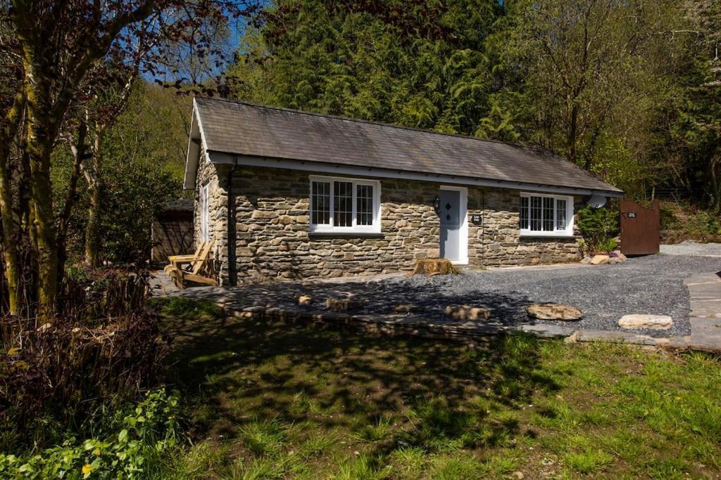 Luxurious Riverside Cottage In Snowdonia National Park Tanygrisiau Екстер'єр фото