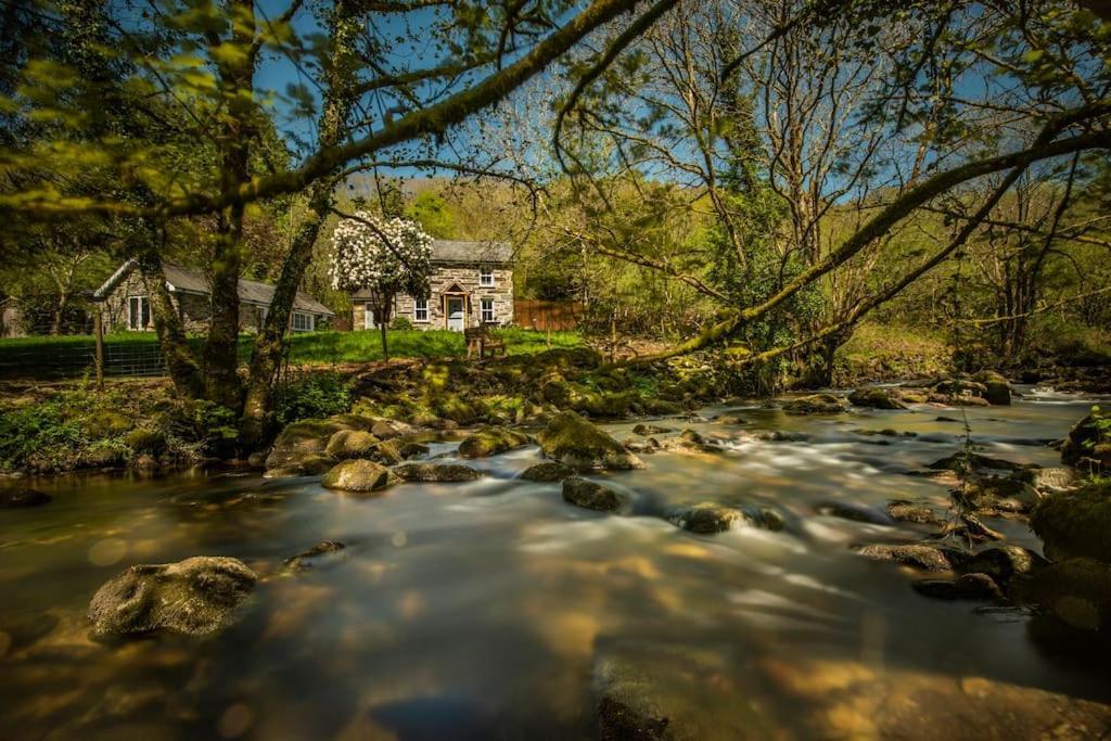 Luxurious Riverside Cottage In Snowdonia National Park Tanygrisiau Екстер'єр фото